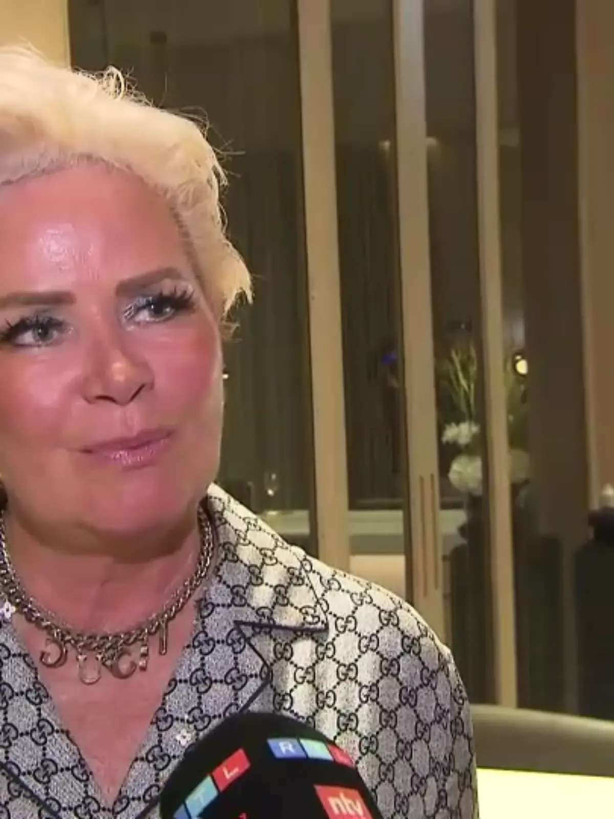 Bild zu: "Ist Claudia Effenberg pleite? Sie kontert im Gucci-Outfit"