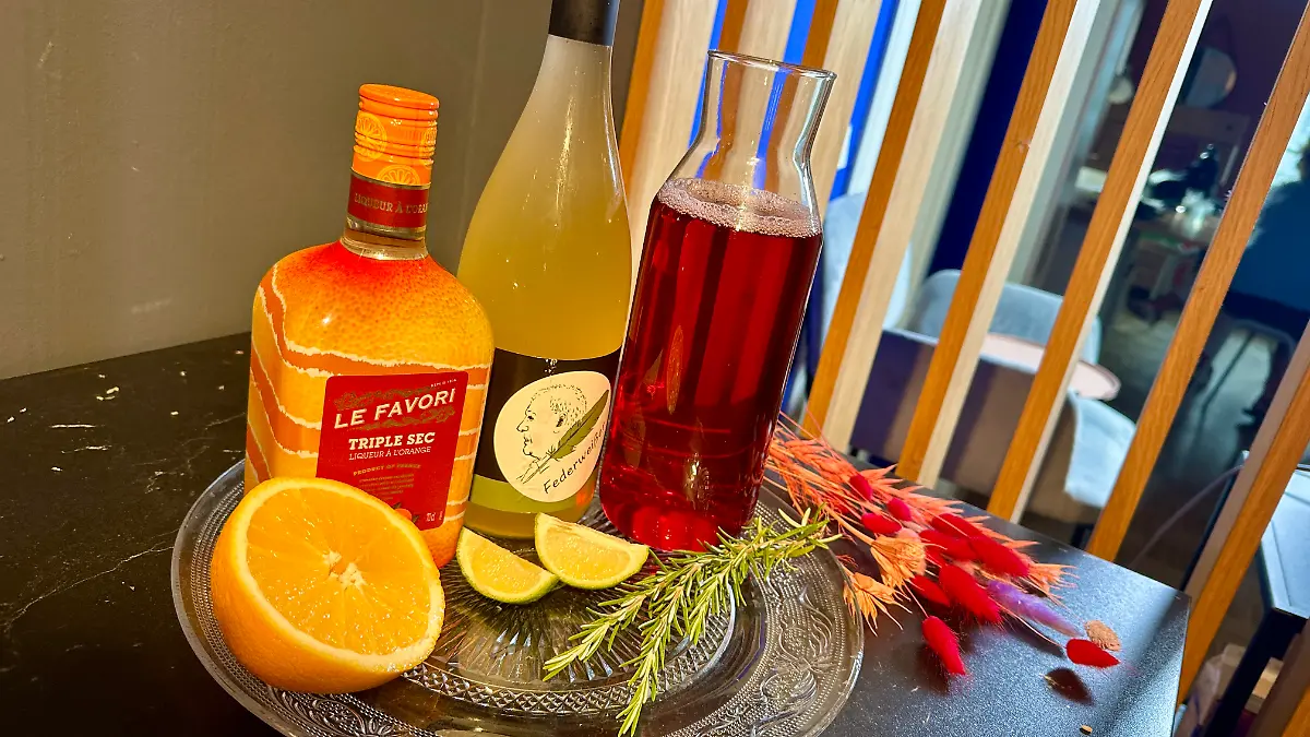 All das braucht ihr für den Federweißer Spritz.