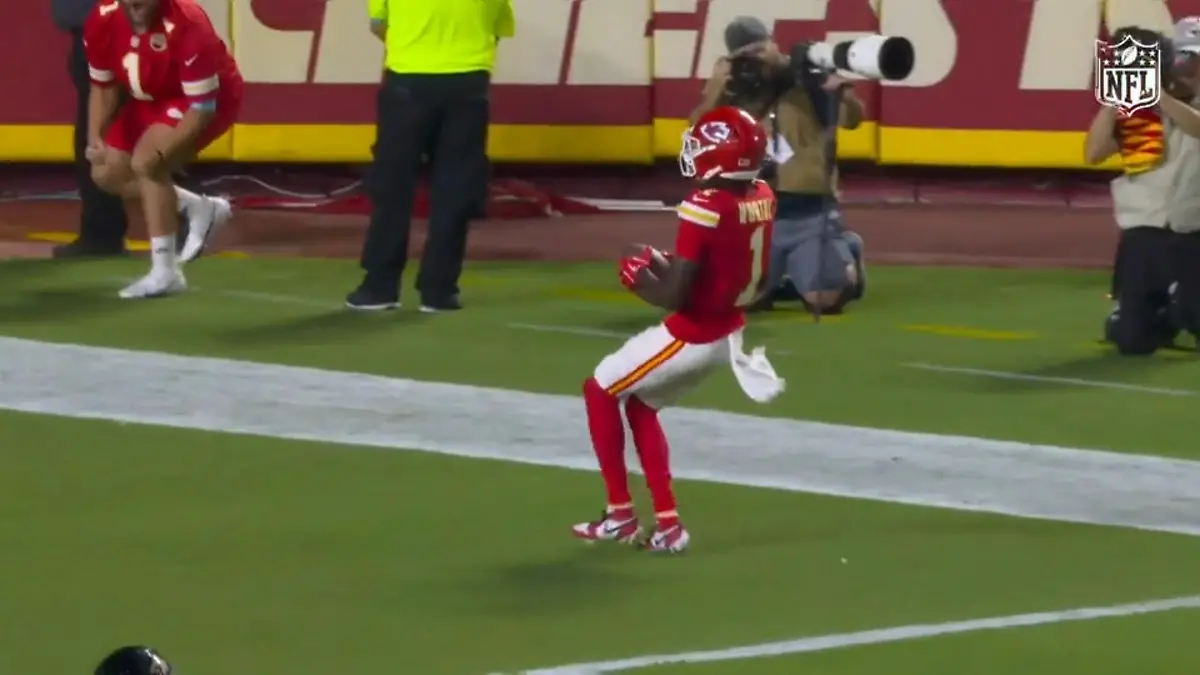 Chiefs schlagen zurück - Worthy überragt Ravens-Safety! NFL-Saisonpremiere