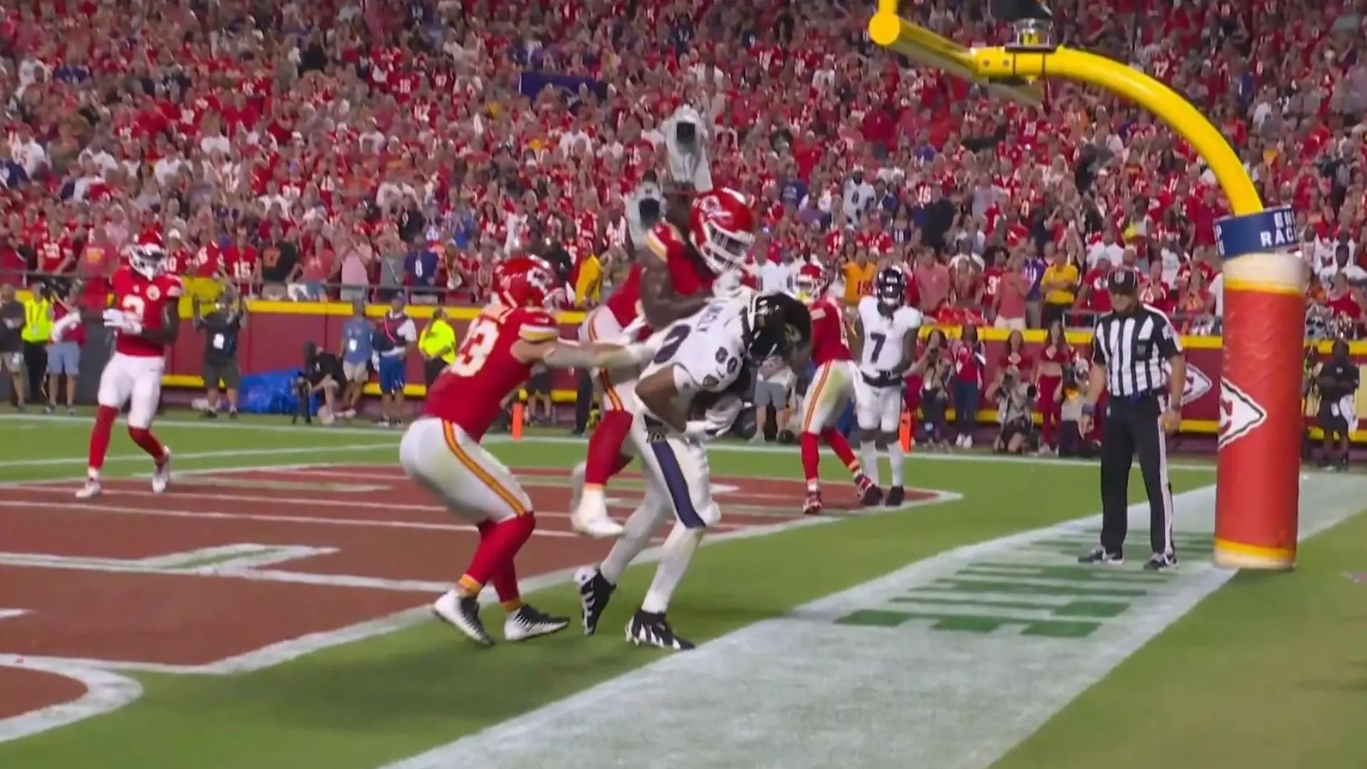 Chiefs zittern sich zum Auftaktsieg gegen Ravens Zentimeterentscheidung macht den Unterschied
