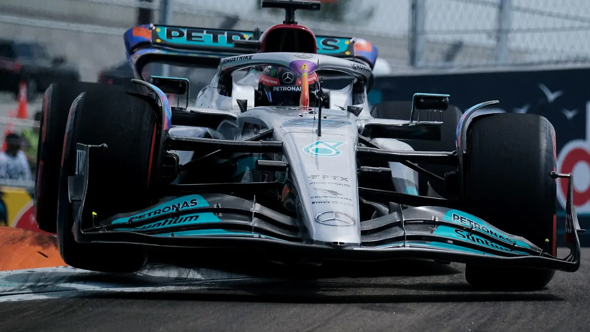 Formula One F1 - Miami Grand Prix - Miami International Autodrome, Miami, Florida, U.S. - May 6, 2022 Mercedes' George Russell during practice REUTERS/Ricardo Arduengo