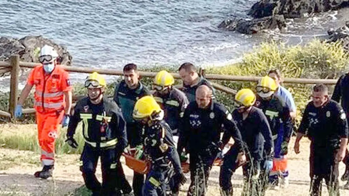 Spanien: Pärchen macht Foto von sich und stürzt 30 Meter in die Tiefe