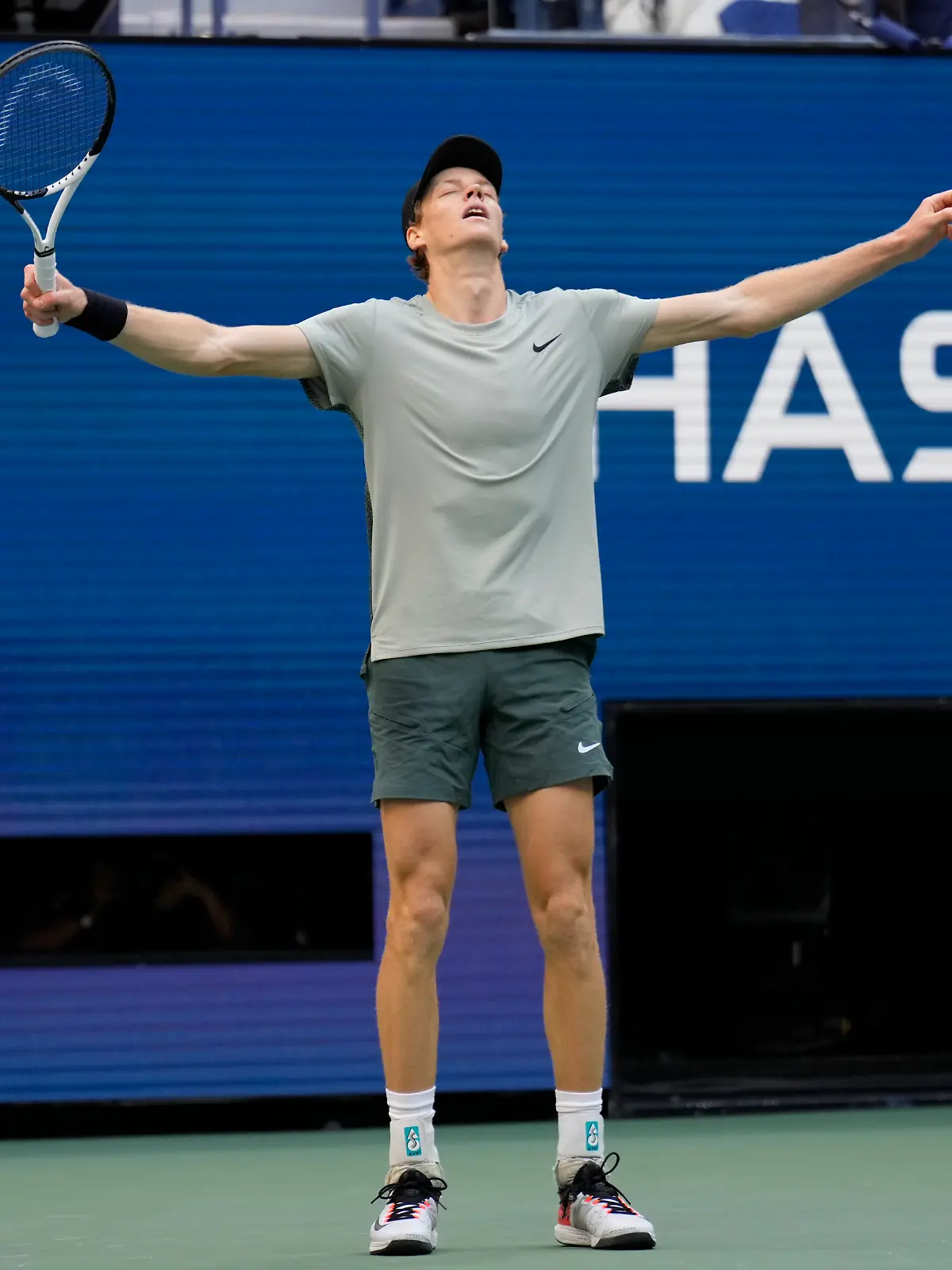 Jannik Sinner widmet seinen US-Open-Sieg einem geliebten Menschen.