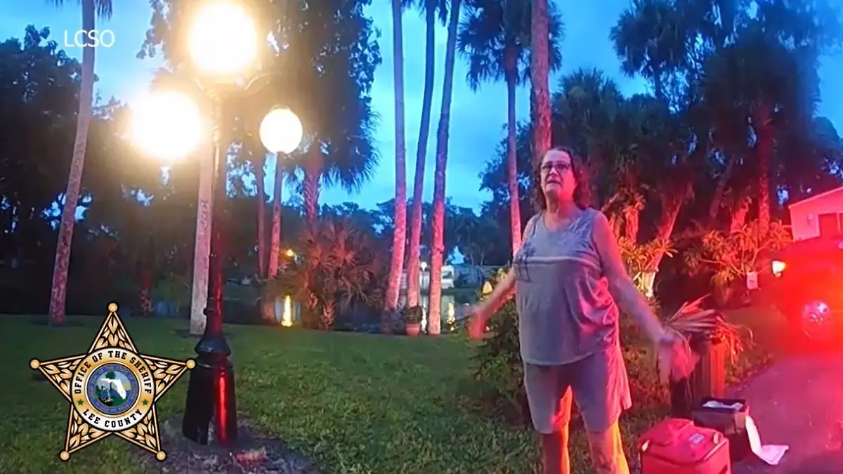 Bodycam-Aufnahmen eines Polizisten zeigen die aufgeregte Nachbarin Patty Cuppy.