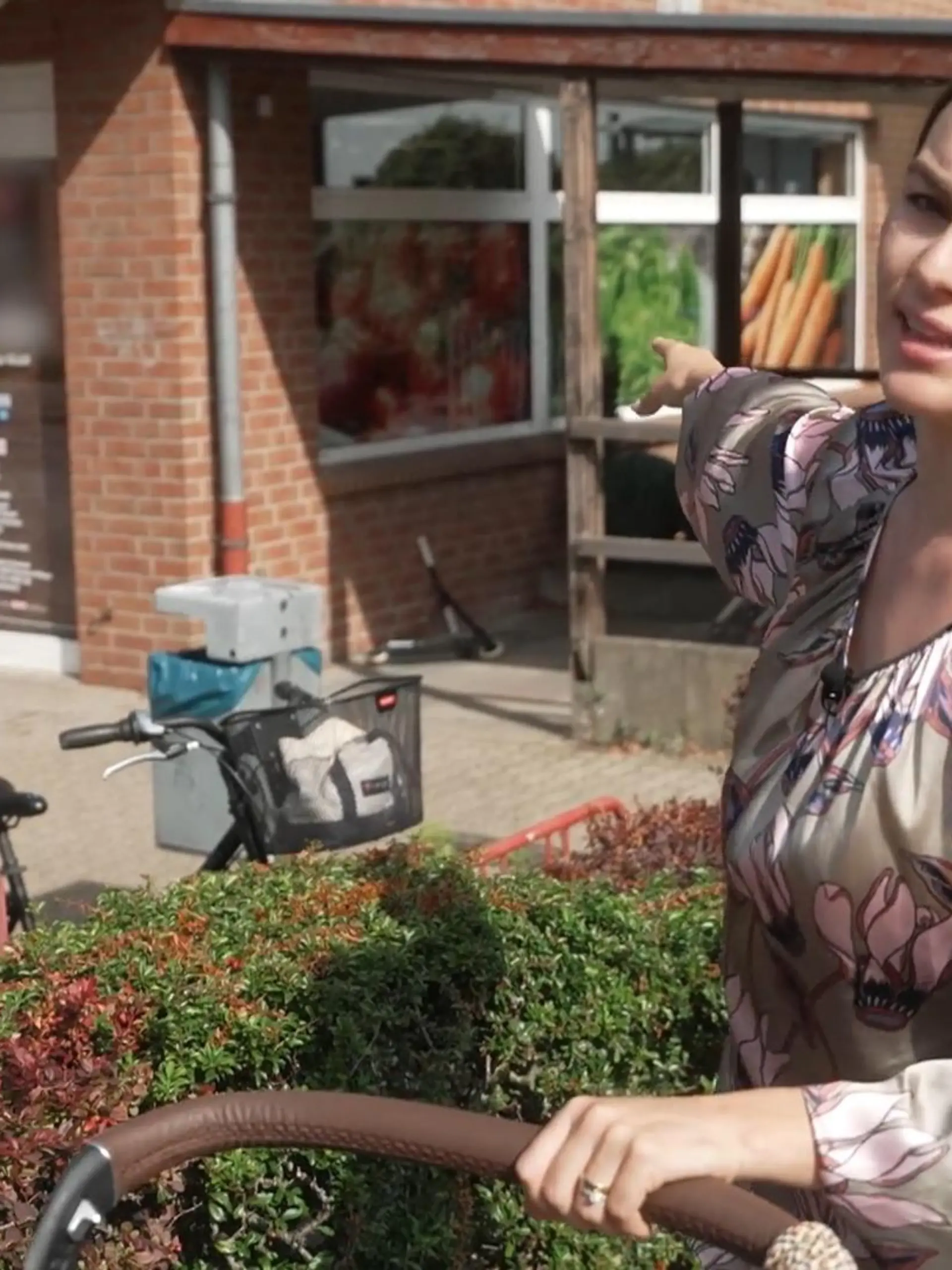 Renata Lusin erzählt, wie sie beim Stillen vor einem Supermarkt beklaut wurde. 