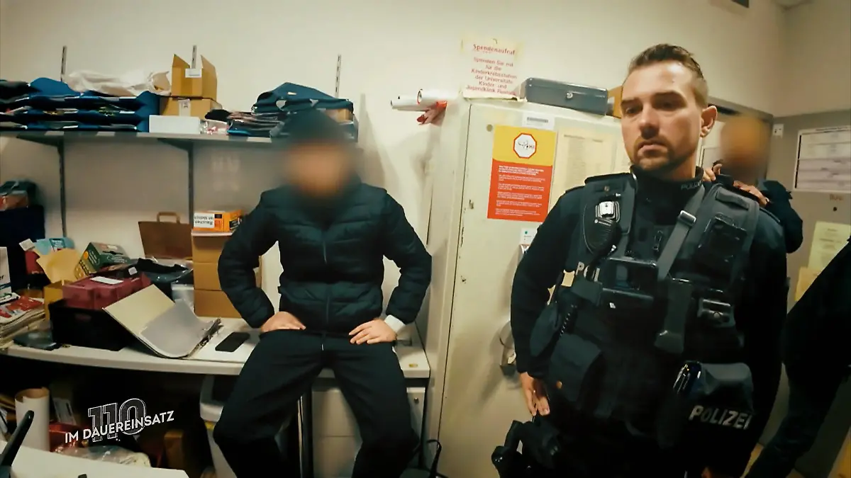 Kann sich nicht ausweisen: 19-jähriger begeht Ladendiebstahl