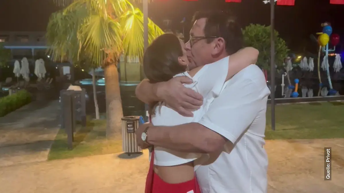 Renata Lusin wieder mit ihrem Papa vereint Reunion nach drei Jahren