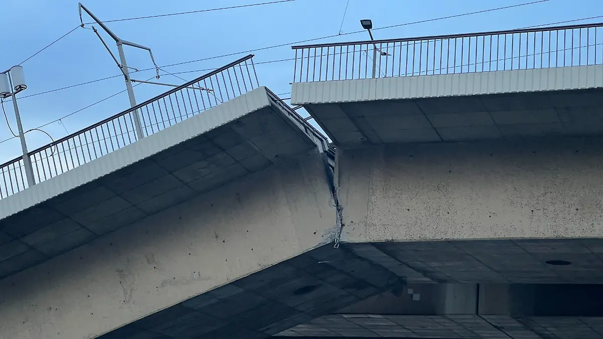Carolabrücke in Dresden eingestürzt