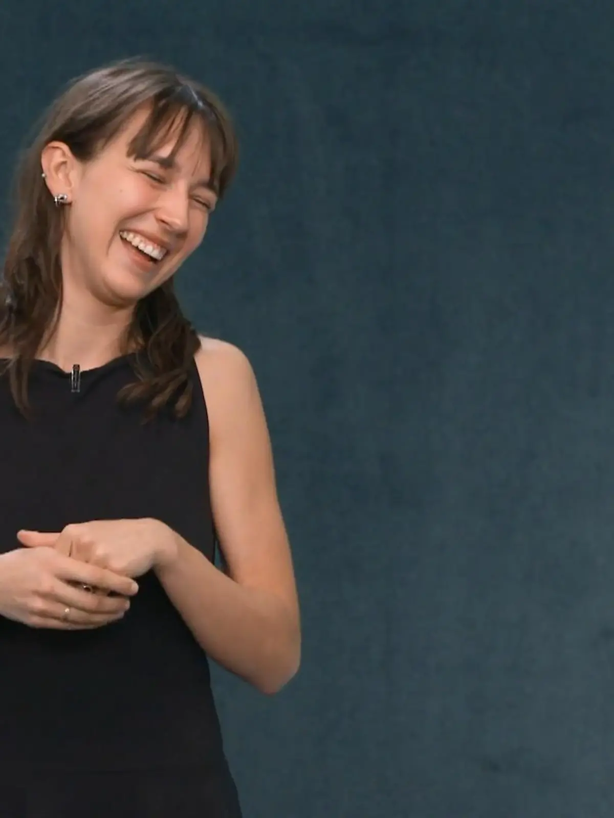 Bild zu: "Braut Lara geht ohne Kleid nach Hause"