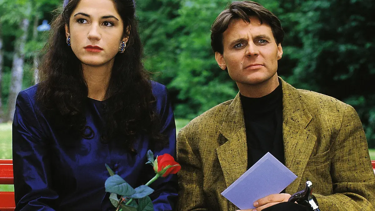 1995 waren Elinor und Jo ein Liebespaar. Wie wird er auf ihre Rückkehr reagieren?