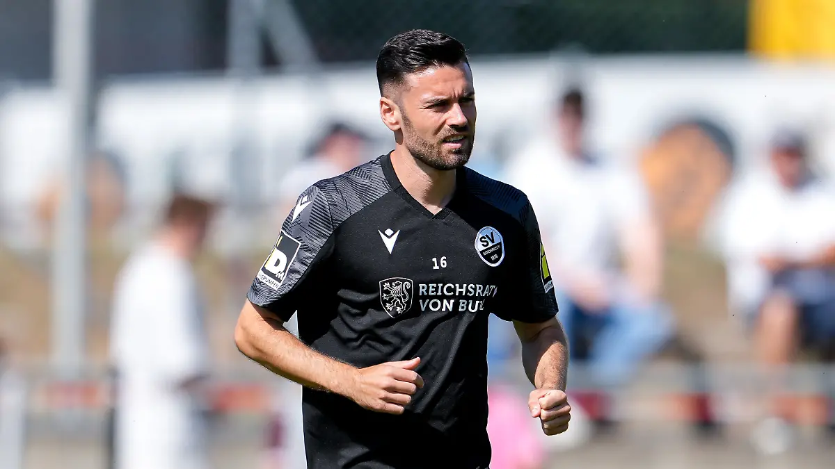 Niklas Kreuzer steht aktuell beim SV Sandhausen unter Vertrag.