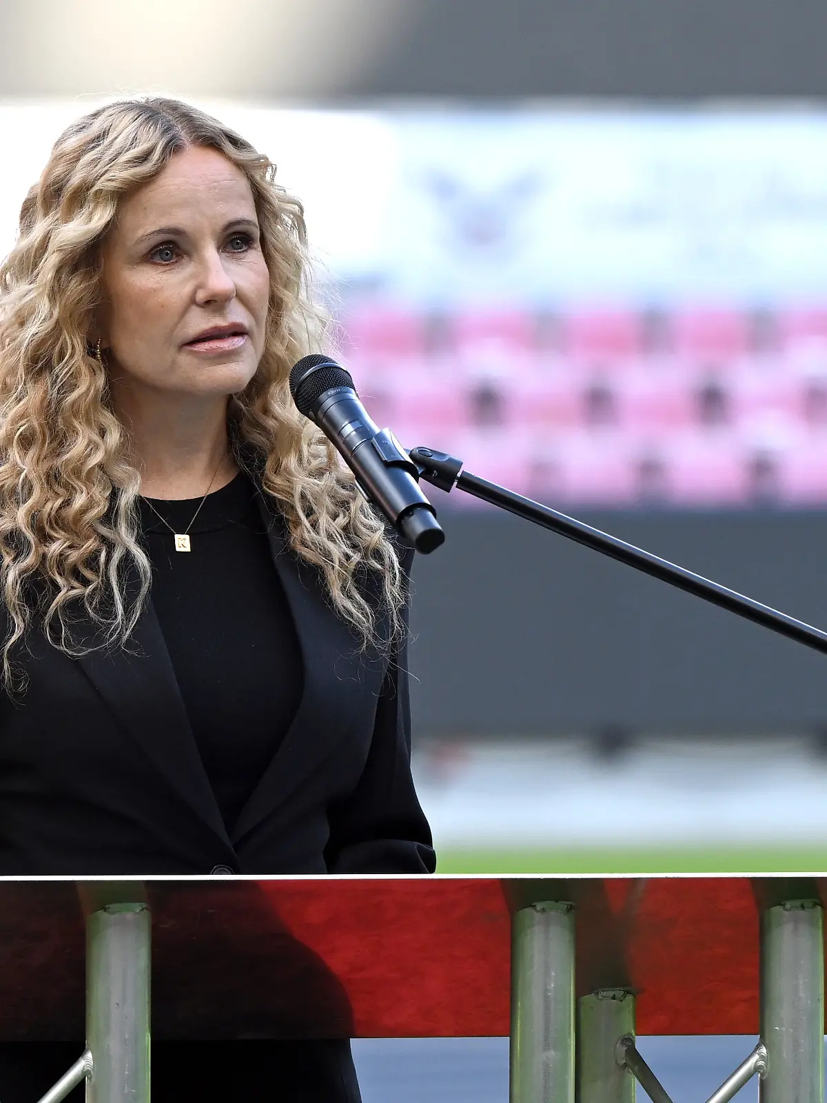 Bild zu: "„Für mich persönlich war das nicht leicht, weil ich auch trauere”"