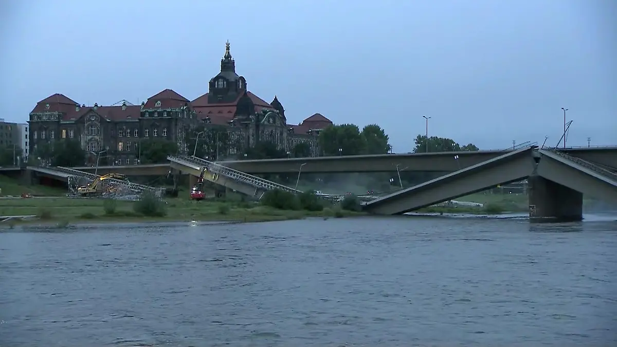 Brücke in Dresden könnte Hochwasser-Drama auslösen Sorge vor Überflutung