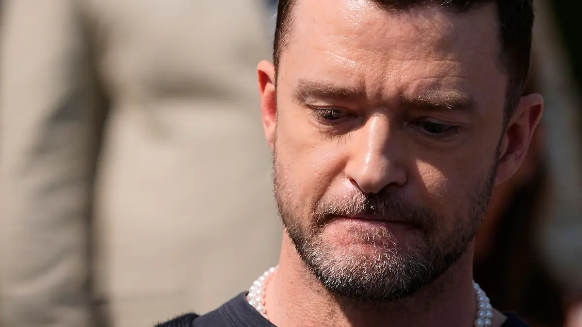 Justin Timberlake vor dem Gerichtsgebäude