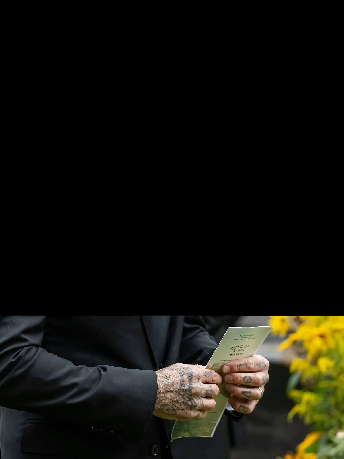 Bild zu: "David Beckham weint um seinen Trainer Sven-Göran Eriksson"