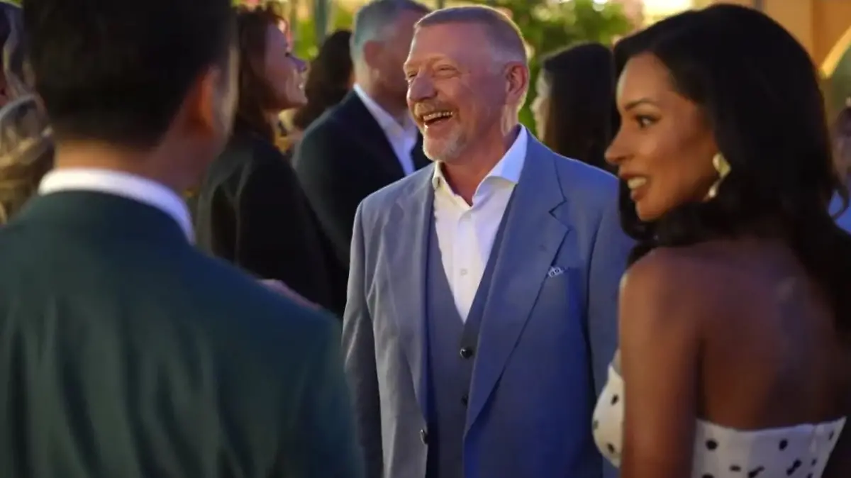 Ausgelassen und über beide Ohren strahlend: Boris Becker und seine Lilian nehmen die Gäste in Empfang.