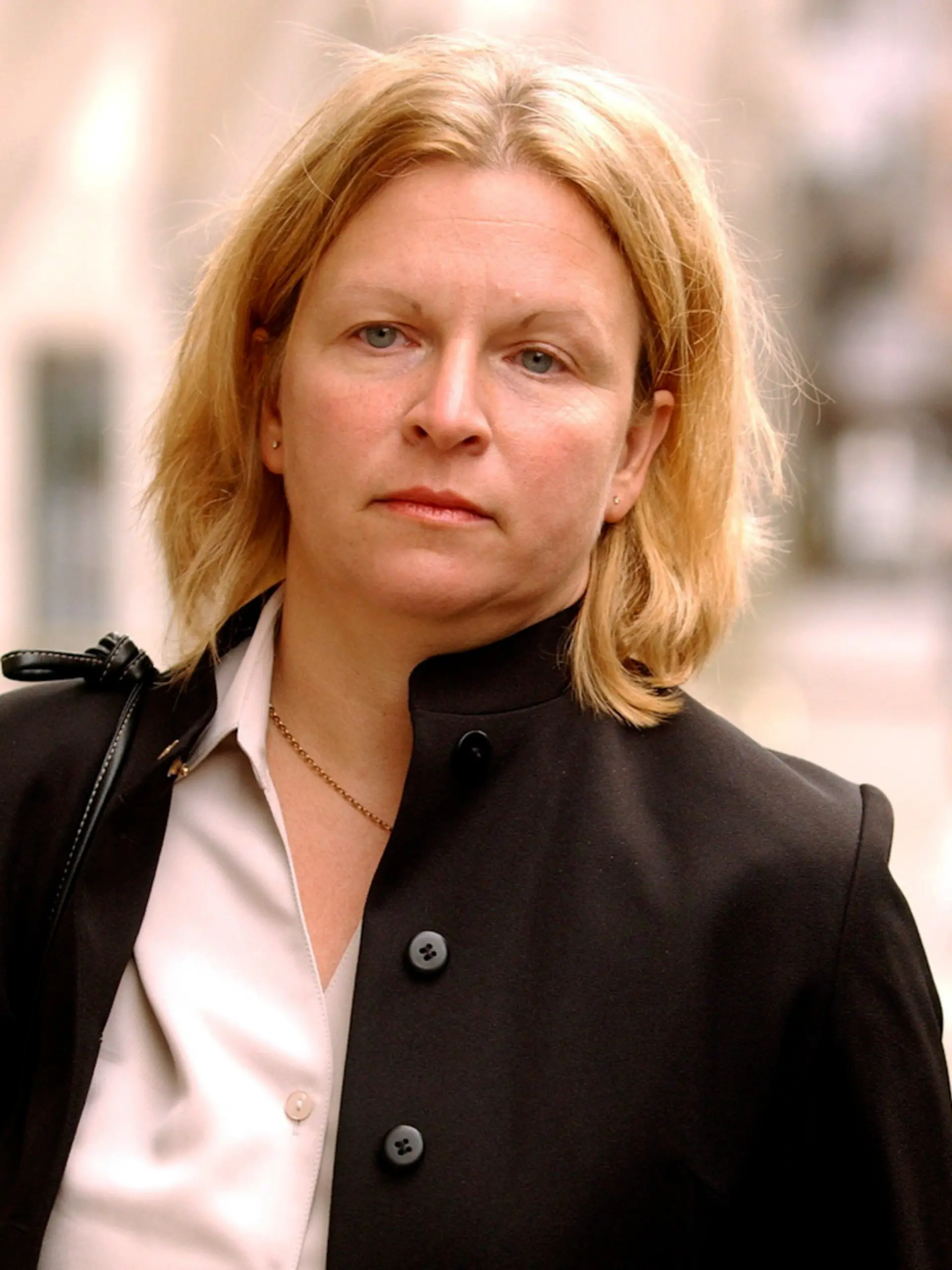 Dena Thomposon am Tag als sie schuldig gesprochen wurde.