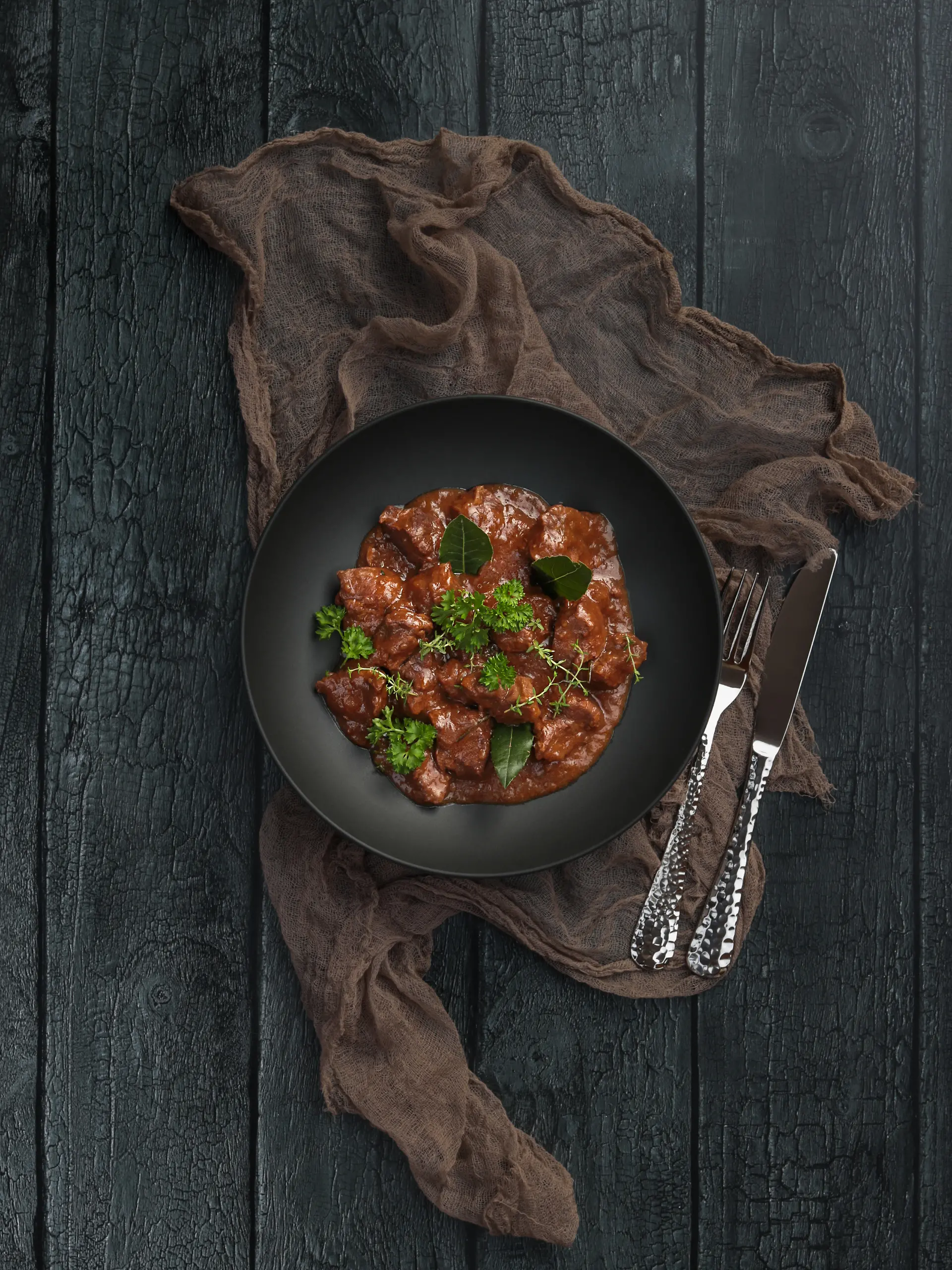 Bild zu: "Geheimtipp! So wird Gulasch butterzart"