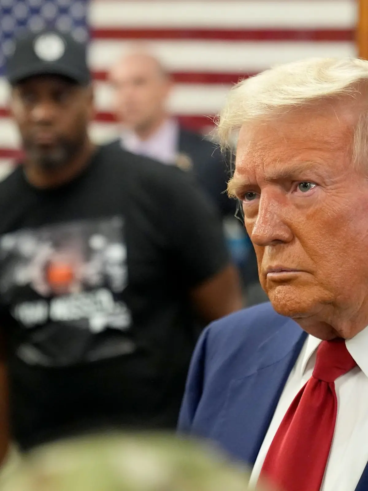 Bild zu: "Wieder Schüsse in der Nähe von Donald Trump"