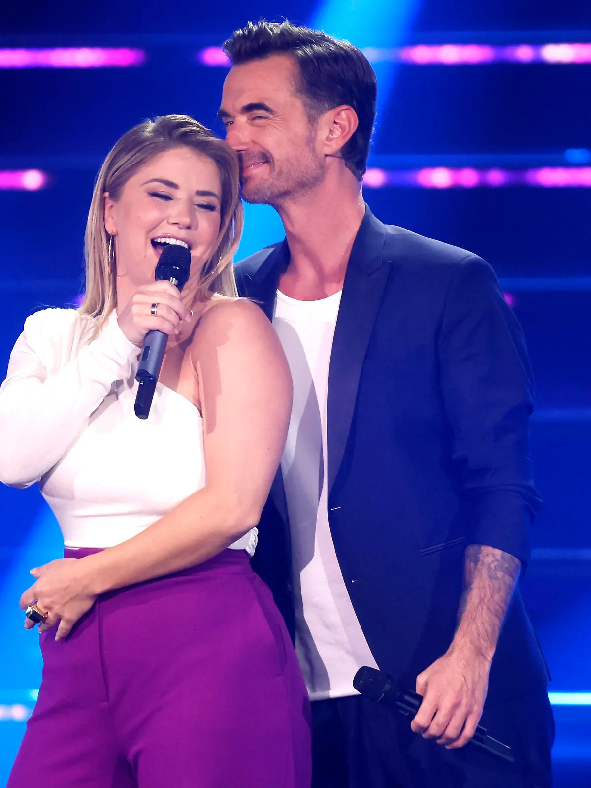 Beatrice Egli und Florian Silbereisen bei der Aufzeichnung der TV Show Zum allerletzten Mal: Der grosse Schlagerabschied im Studio 3 der Media City. Leipzig, 22.10.2022 *** Beatrice Egli and Florian Silbereisen at the recording of the TV show For the very last time The great Schlager farewell in Studio 3 of the Media City Leipzig, 22 10 2022 Foto:xM.xKremerx/xFuturexImage