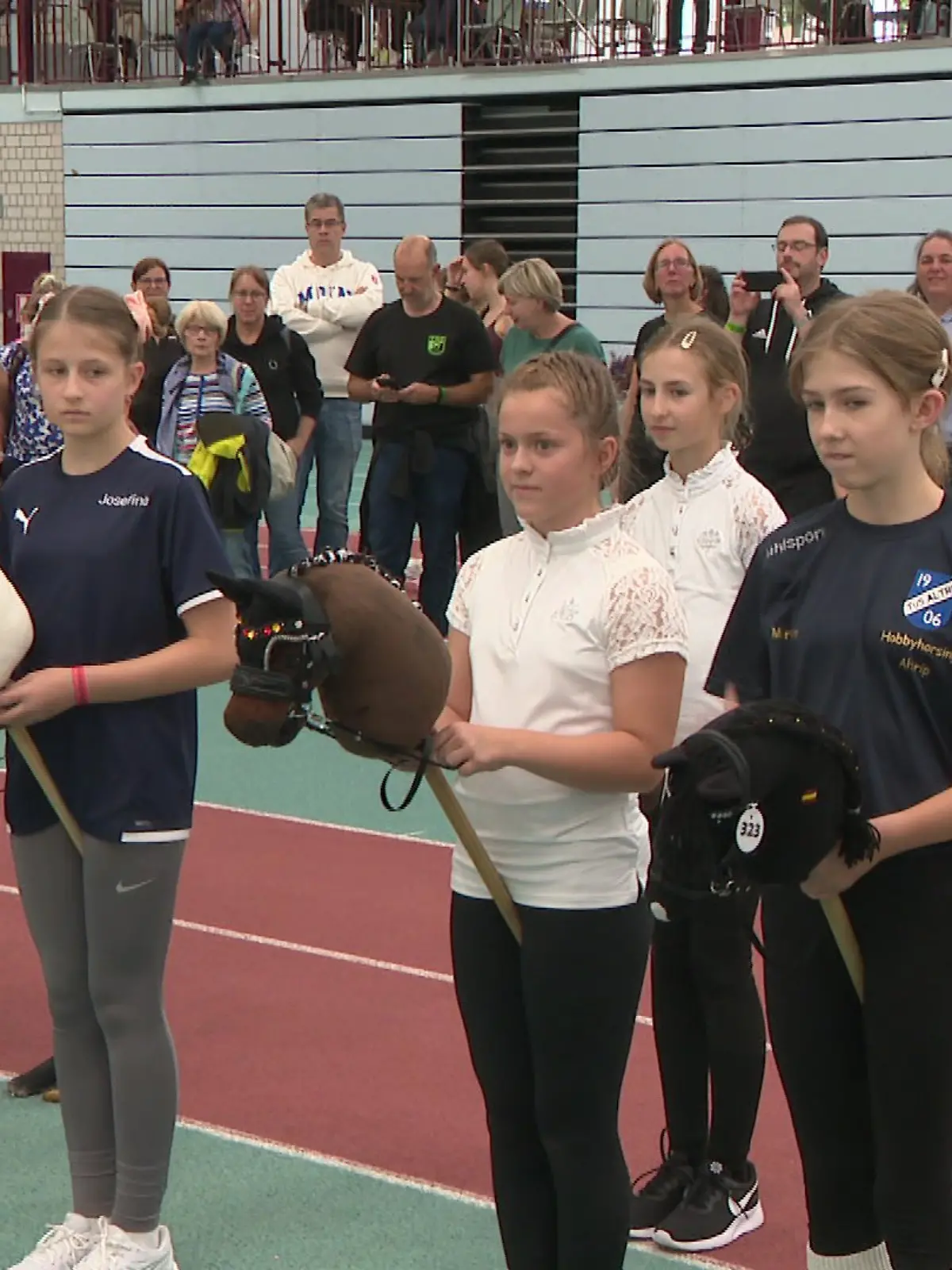 Deutsche Meisterschaft im Hobby Horsing in Kahlbach (Hessen).