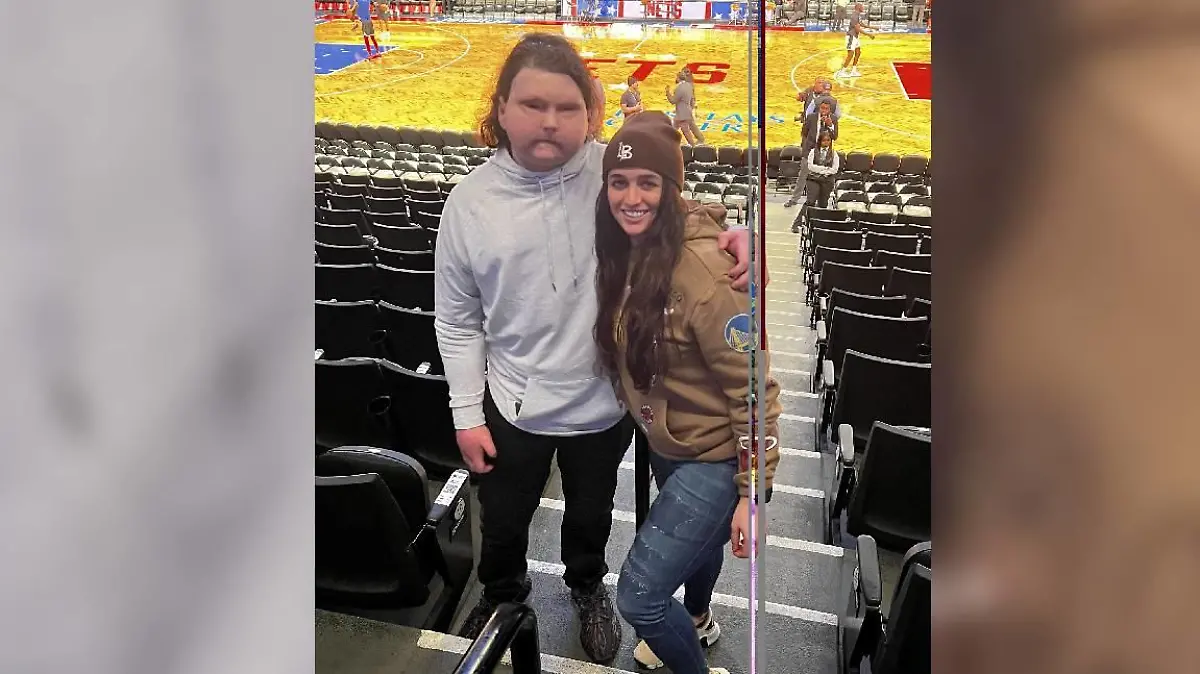 Joe DiMeo und Freundin Jessica im Stadion.