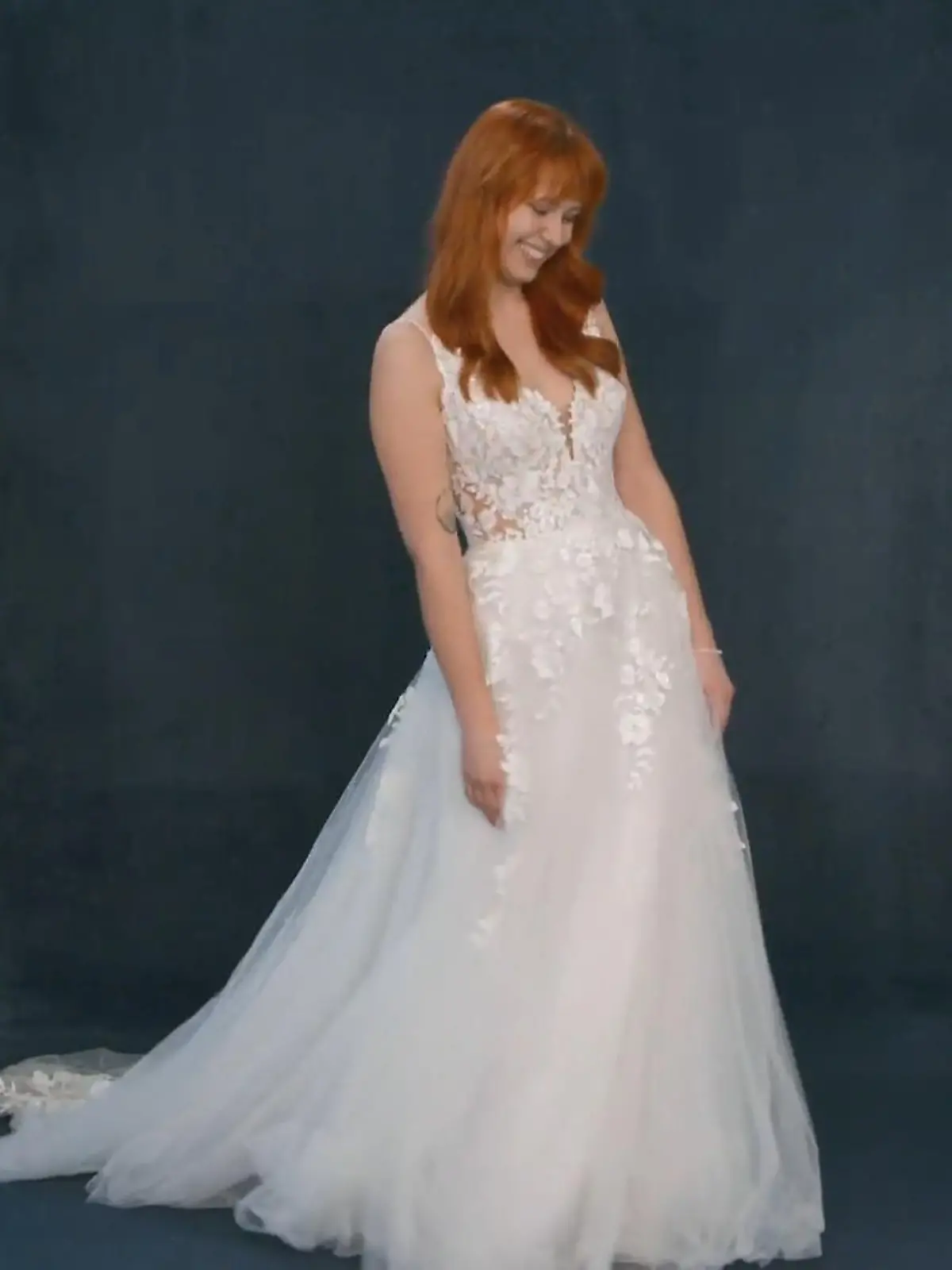 Bild zu: "Kleid Nummer eins schlägt ein"