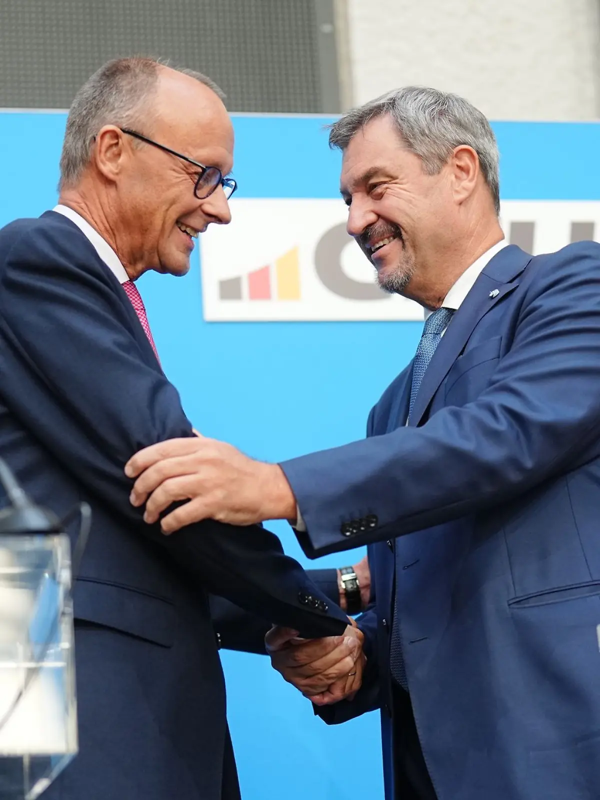 Bild zu: "CDU-Chef Merz tritt als Kanzlerkandidat an – Söder gibt klein bei"