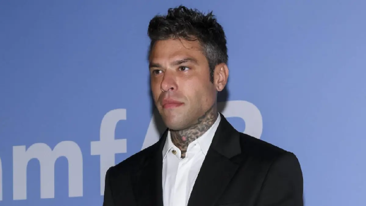 Das Bild zeigt Fedez auf den Filmfestspielen in Venedig