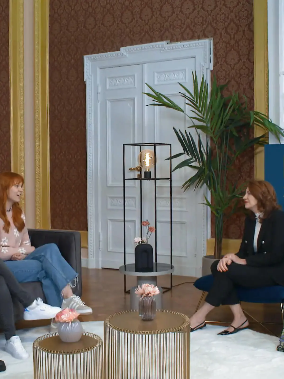 Bild zu: "Braut und Ausstatterinnen verstehen sich blendend"