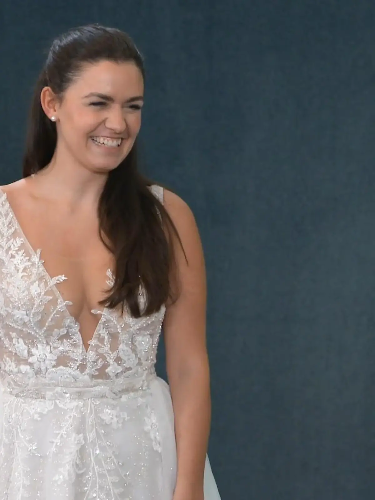 Bild zu: "Schirin heiratet in der Robe von Neat und Süley"