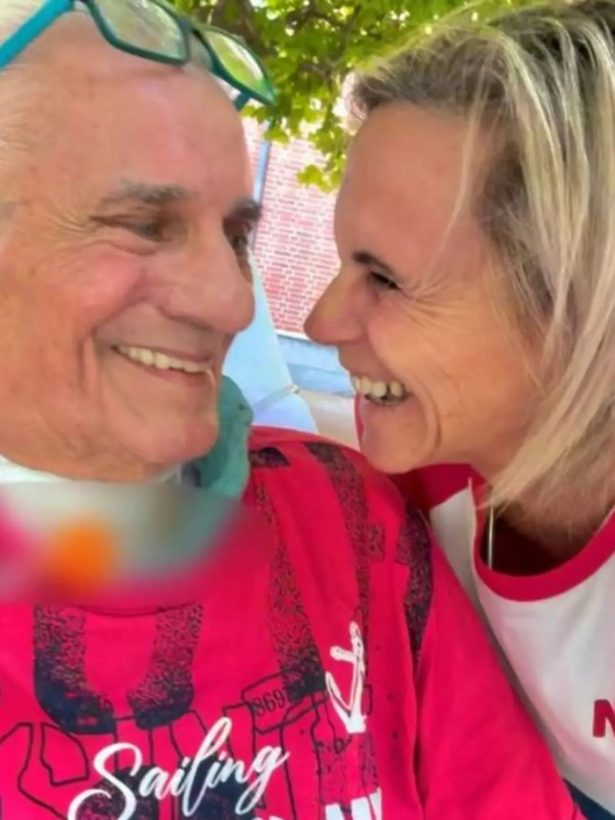 Heinz Hoenig mit seiner Ehefrau Annika. 