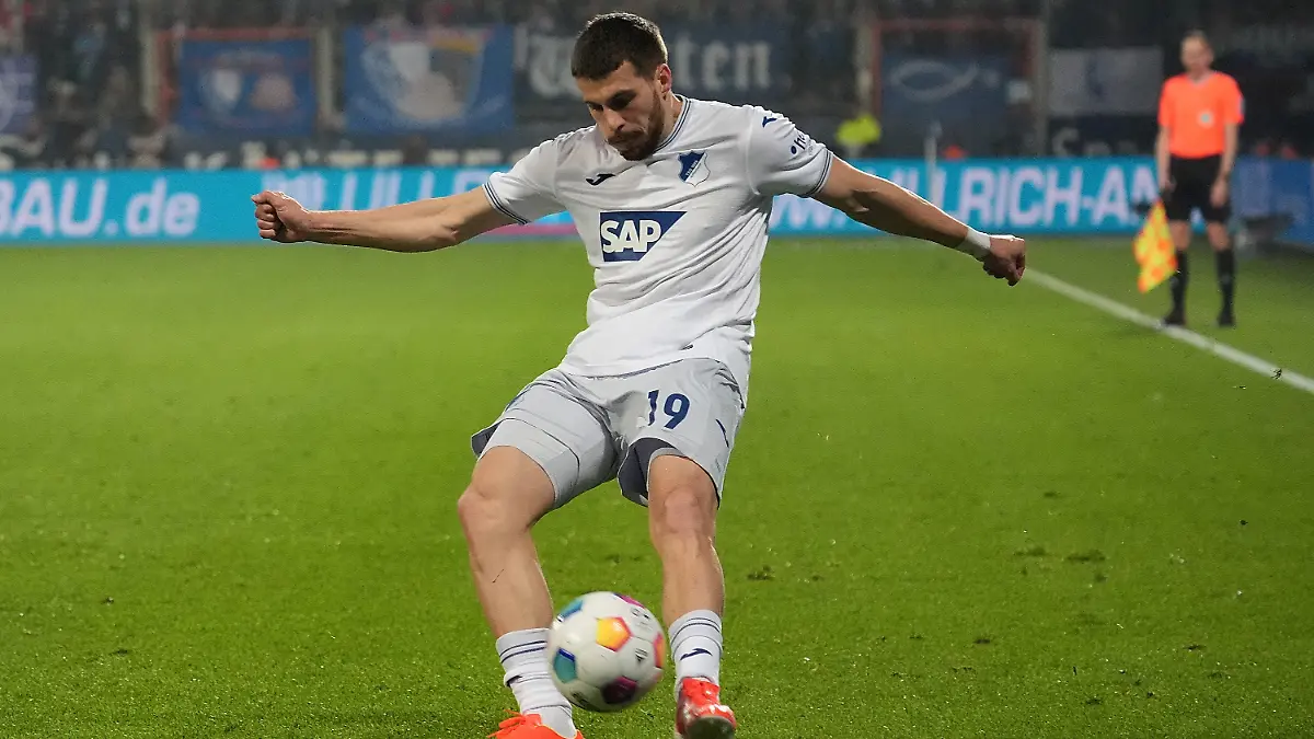 Hoffenheim-Star David Jurasek im Baby-Glück