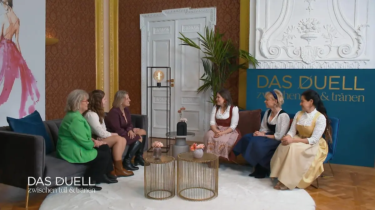 Nadja möchte ein extravagantes Dirndl tragen Für Oktoberfest-Hochzeit