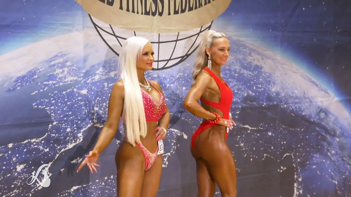 Daniela Katzenberger betritt die Bühne Was sagt die Jury?