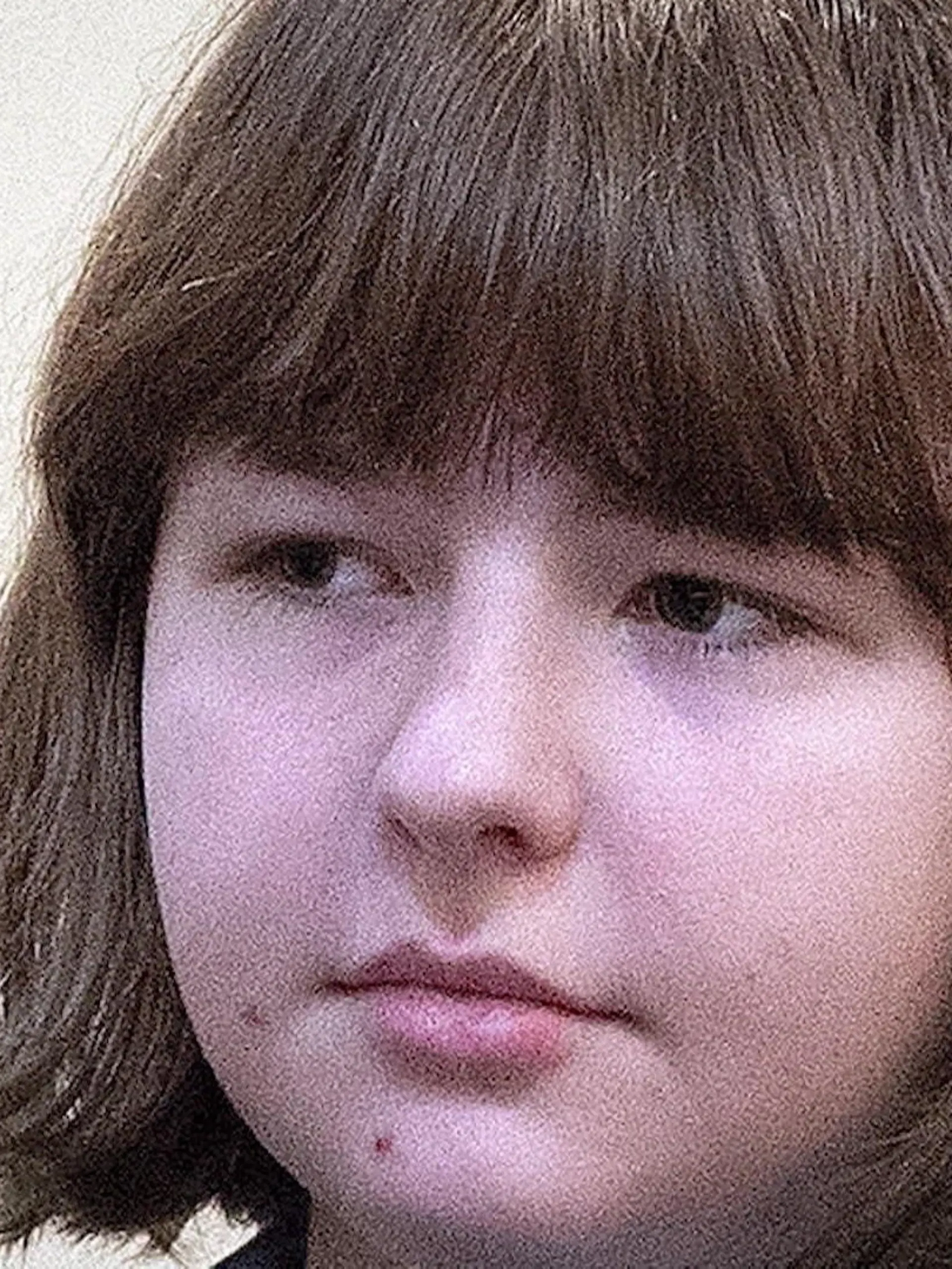 Bild zu: "Carly (15) muss für Mord an ihrer Mutter für immer in den Knast"