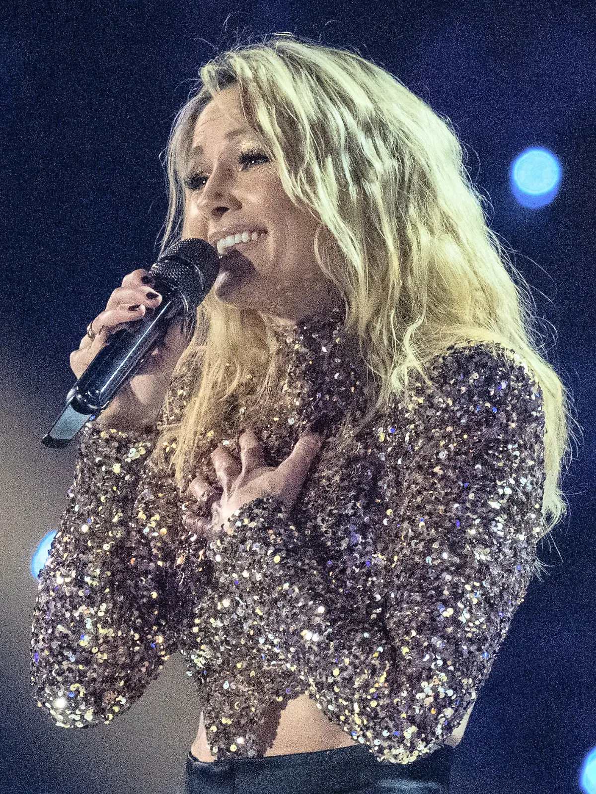 Helene Fischer singt bei der Show „Schlagerchampions 2024” im Velodrom.