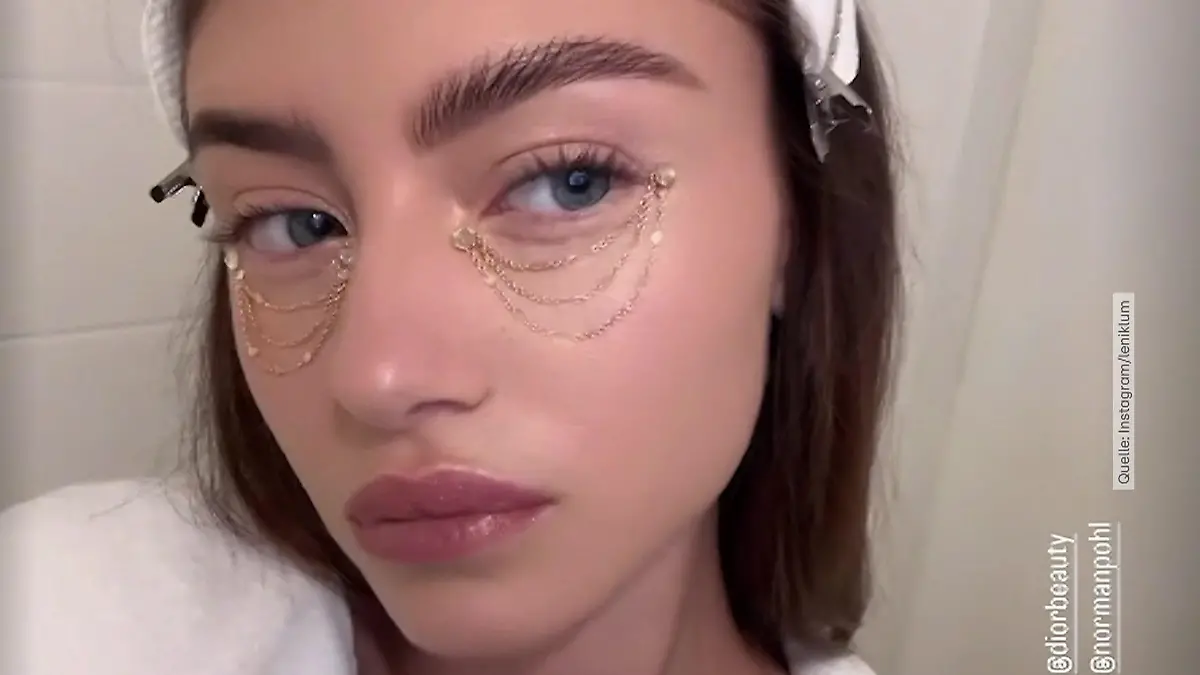 Huch! Leni Klum posiert mit Goldketten unter den Augen Neuer Trend?