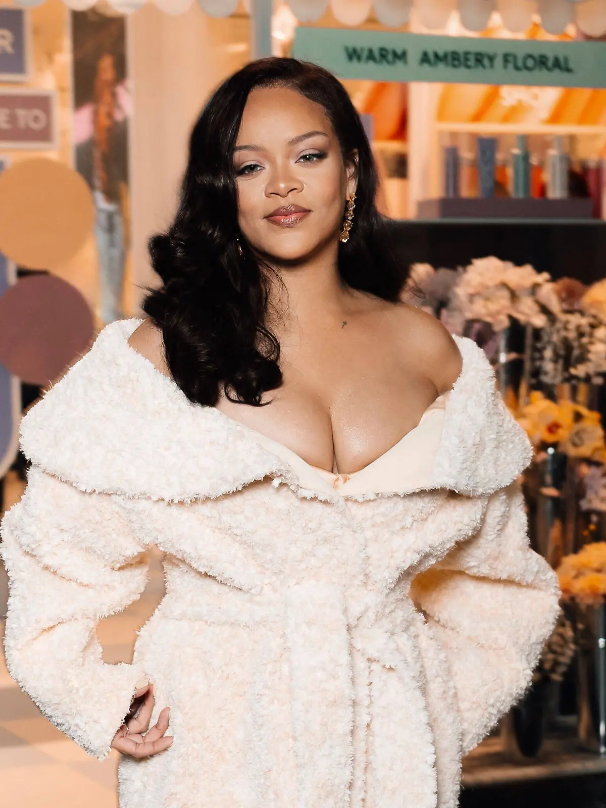 Popstar Rihanna setzt in diesem Herbst auf Vanilla als Trendfarbe. 