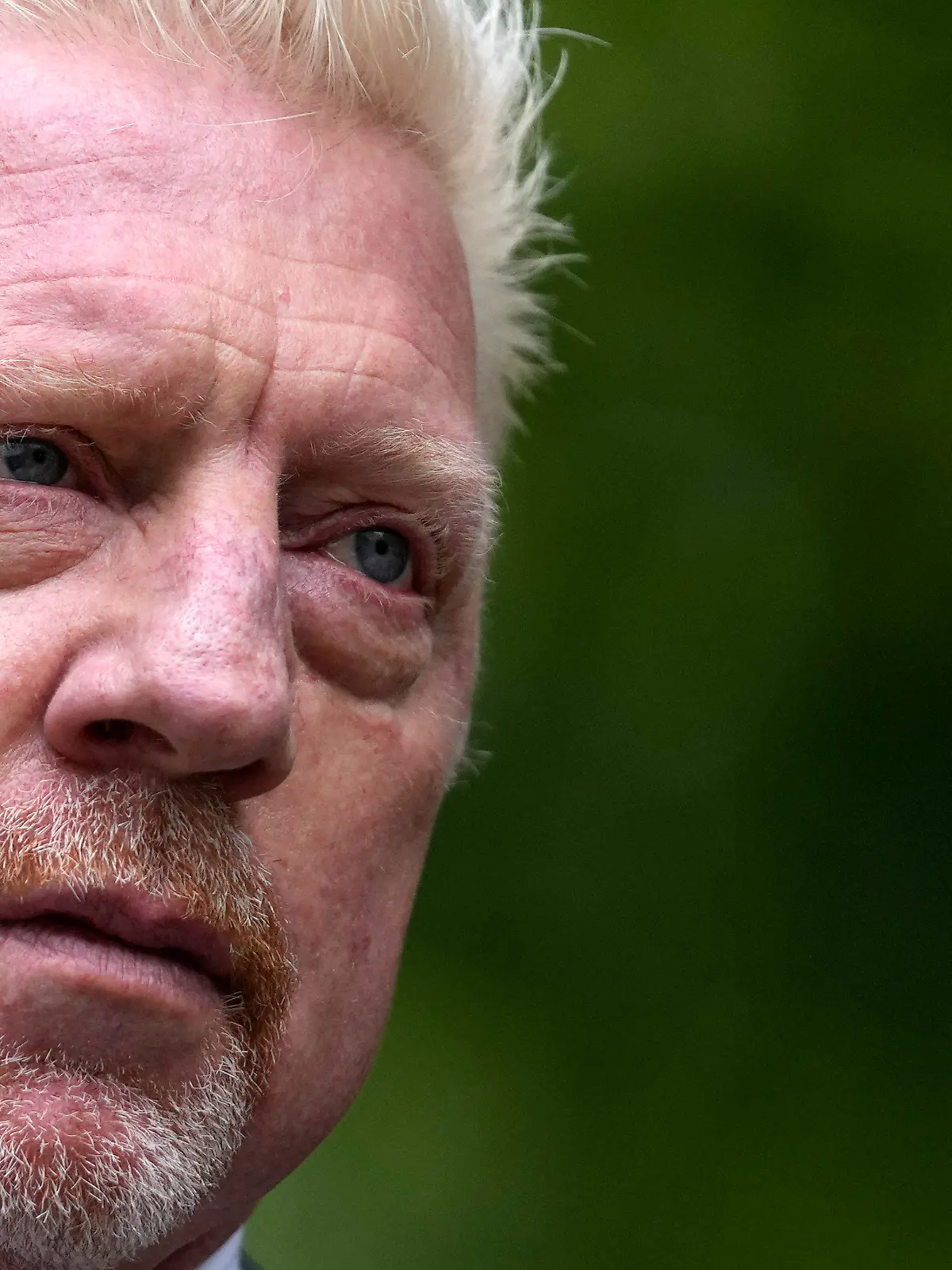 29.04.2022, Großbritannien, London: Boris Becker, ehemaliger Tennis-Profi aus Deutschland, kommt zum Southwark Crown Court. Becker ist wegen seiner Insolvenzstraftaten zu zweieinhalb Jahren Haft verurteilt worden, wovon er die Hälfte absitzen muss, bevor er den Rest auf Bewährung in Freiheit verbringen darf. Foto: Frank Augstein/AP/dpa +++ dpa-Bildfunk +++