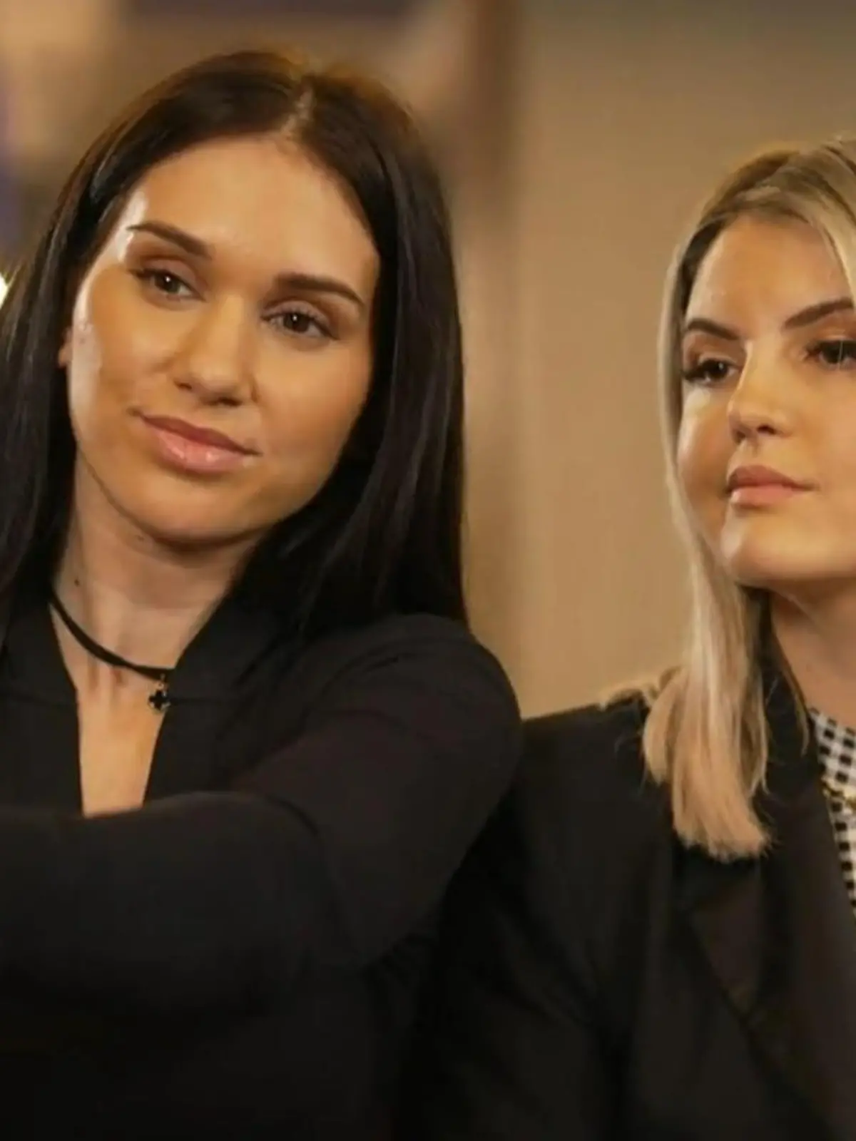 Jetzt wehren sich Vanessa und Ina gegen die bösen Gerüchte zu ihrem Liebes-Aus. 