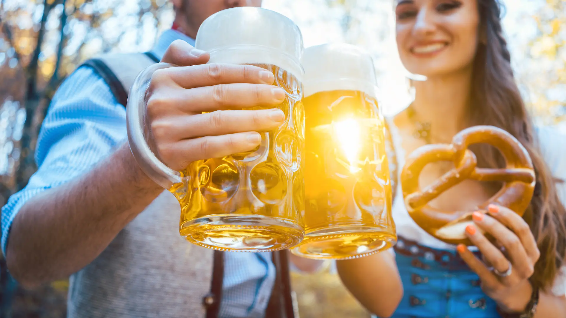 Ist das Oktoberfest eine Kalorienfalle? Wir zeigen euch, wie ihr sie umgeht. 
