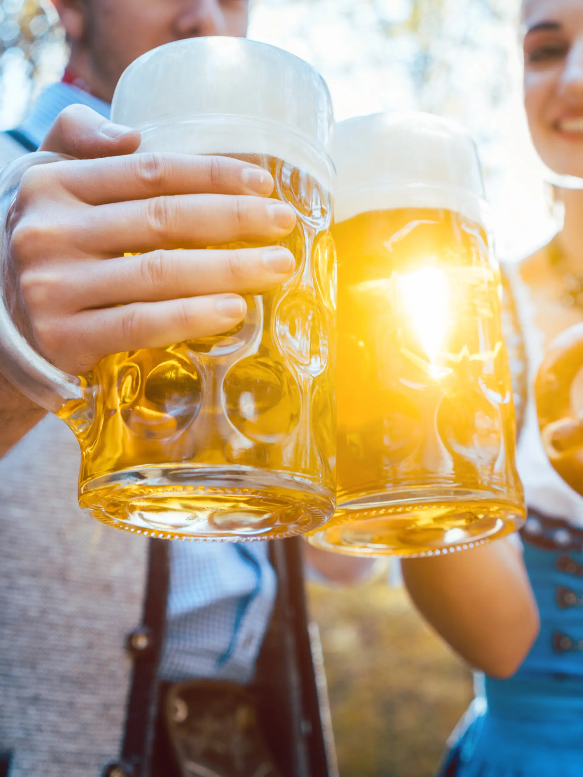 Ist das Oktoberfest eine Kalorienfalle? Wir zeigen euch, wie ihr sie umgeht. 