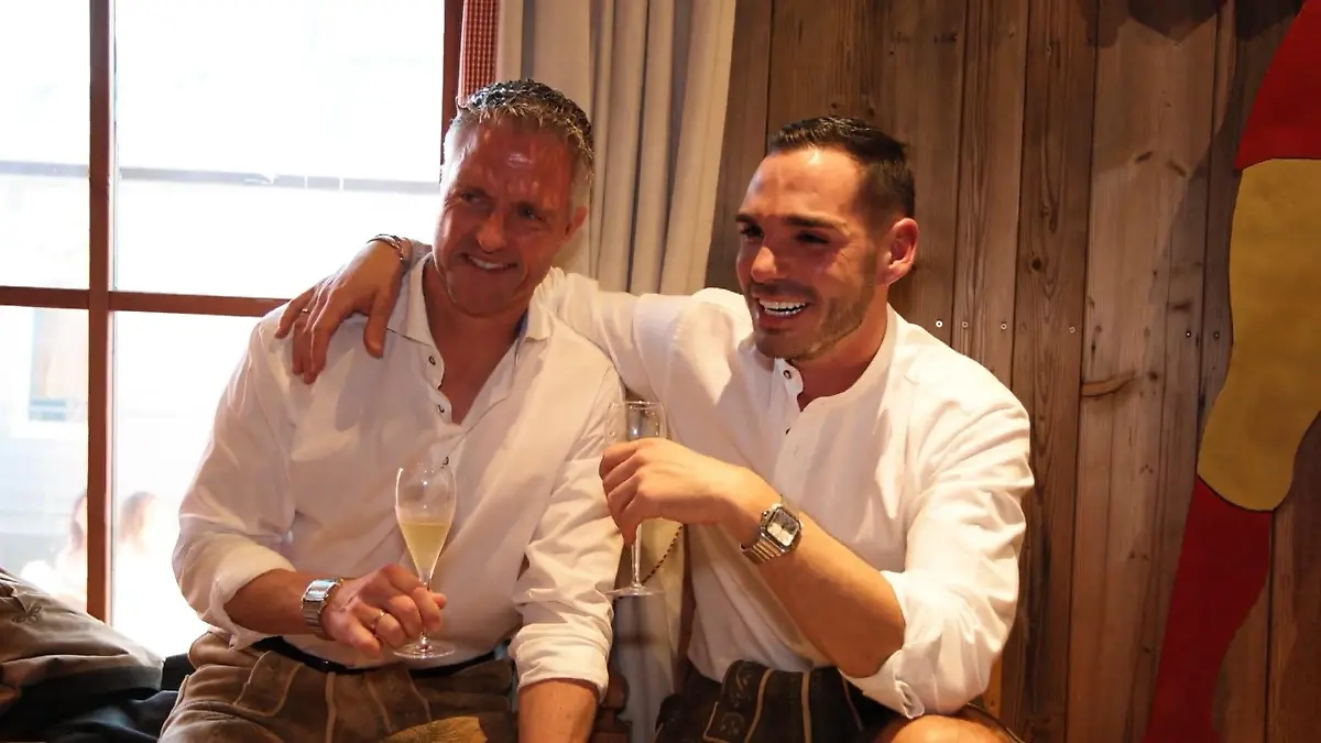 Ralf Schumacher und sein Étienne feiern Liebes-Premiere Verliebter Wiesn-Auftritt