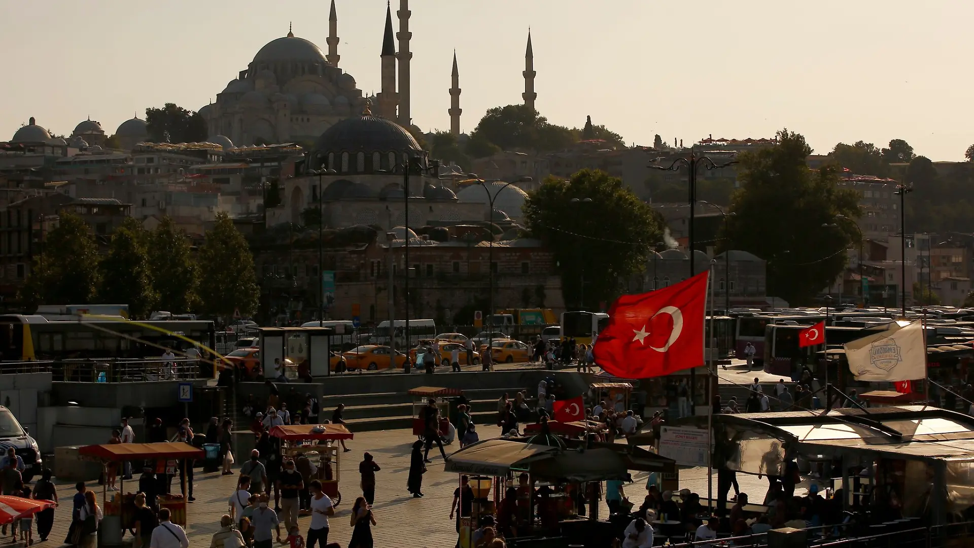 Zwei deutsche Kinder sollen in Istanbul an einer Lebensmittelvergiftung gestorben sein