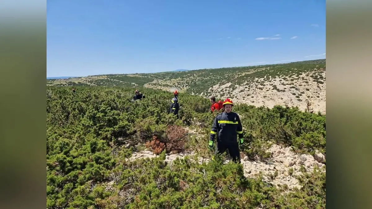 Rettungskräfte an der Adria-Küste in Kroatien.