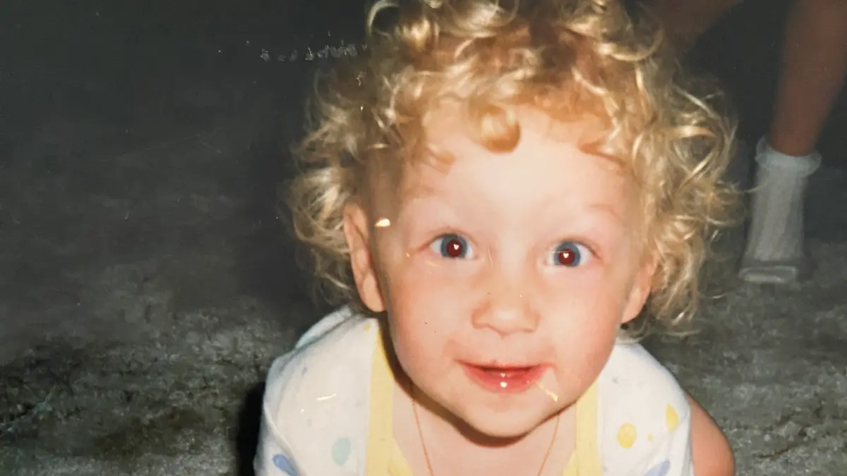 Hätten Sie ihn erkannt? Filip als Kind mit blonden Locken.
