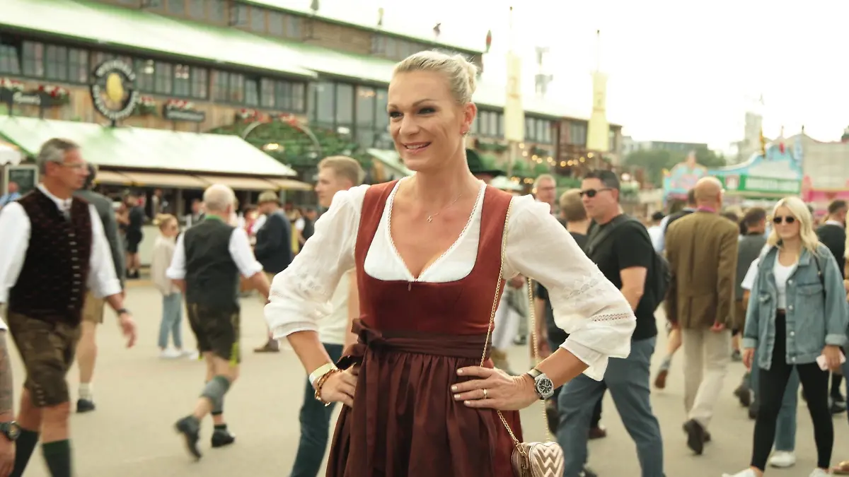 Maria Höfl Riesch auf dem Oktoberfest 2024