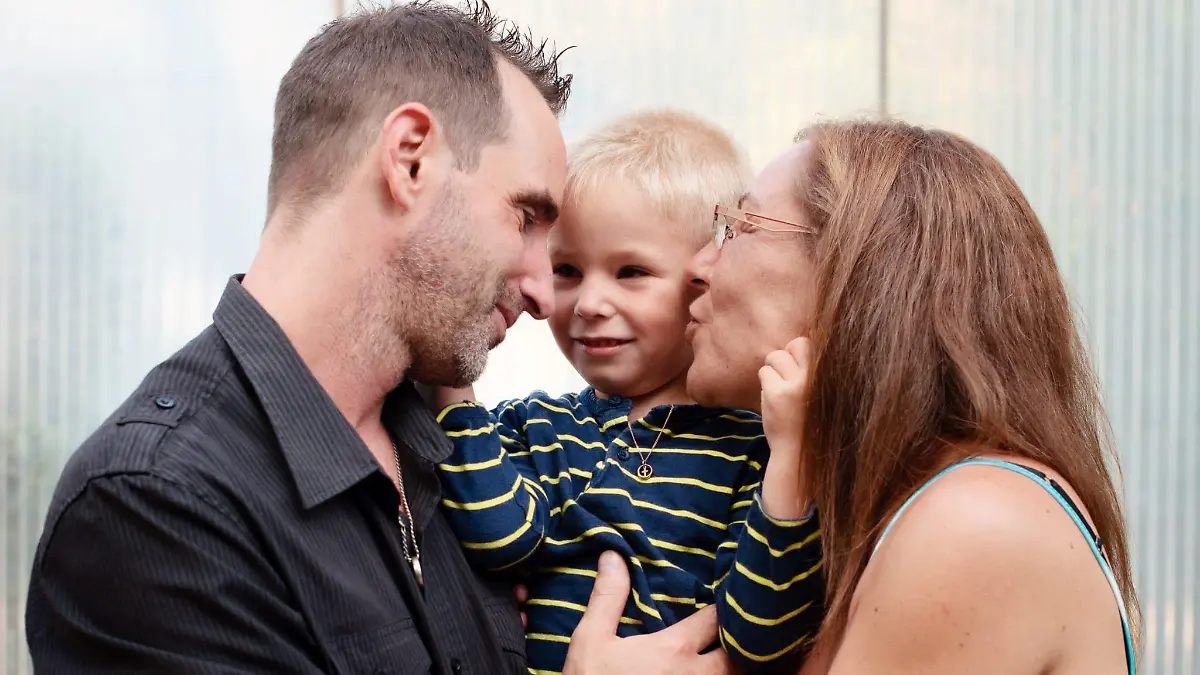 Familie Eschbaumer mit Sohn Leon.