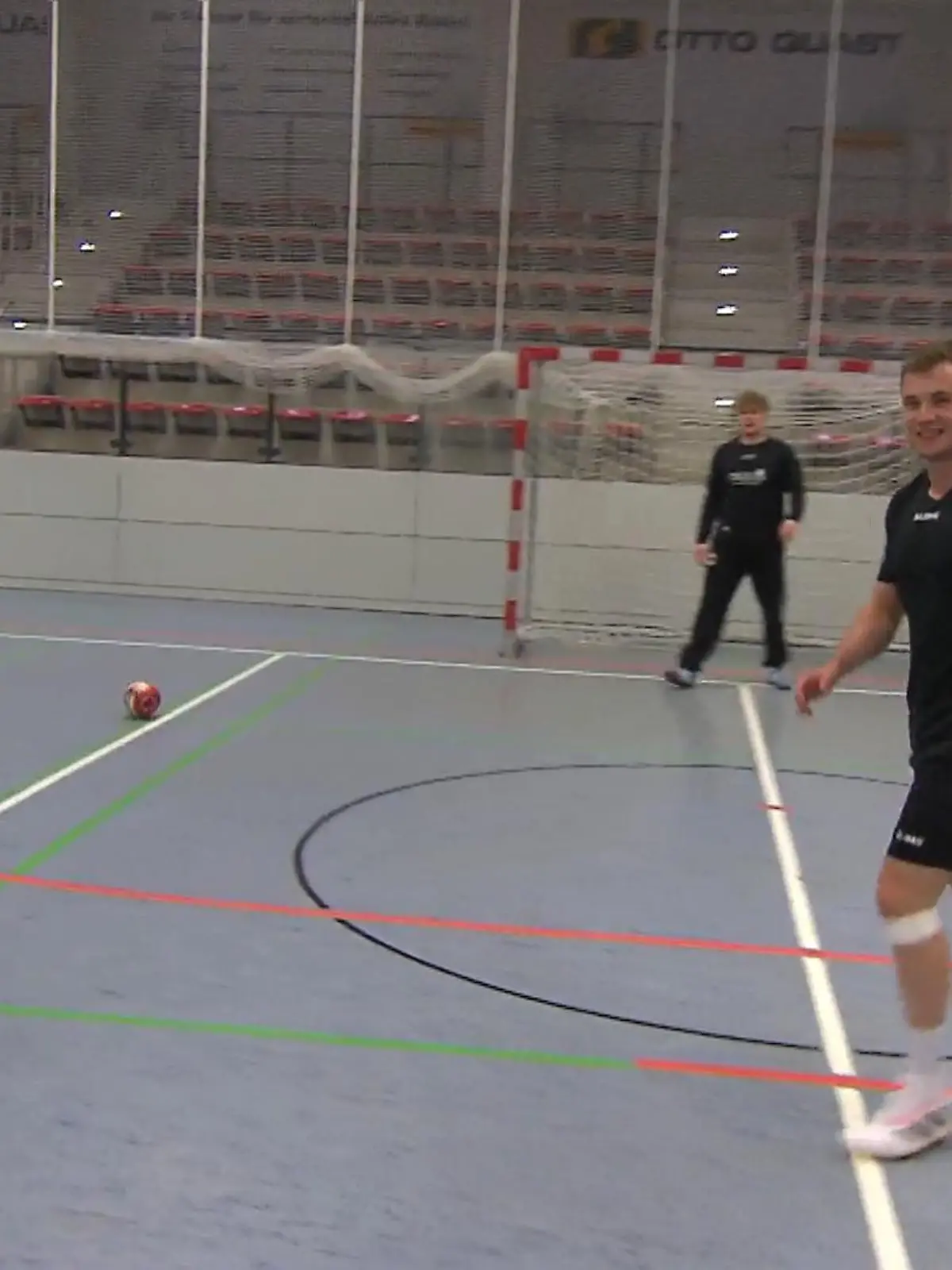 Bild zu: "Ukrainischer Nationalspieler in Siegen"